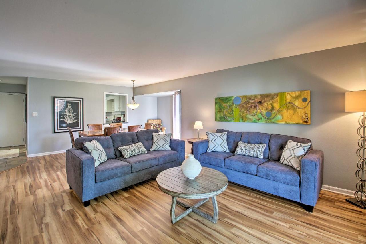 Sunny Hotspot At North Shore Condos! Appartement